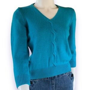 Cashmere blend sweater size small